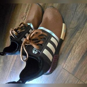 Youth size 5.5 Star wars Nikes